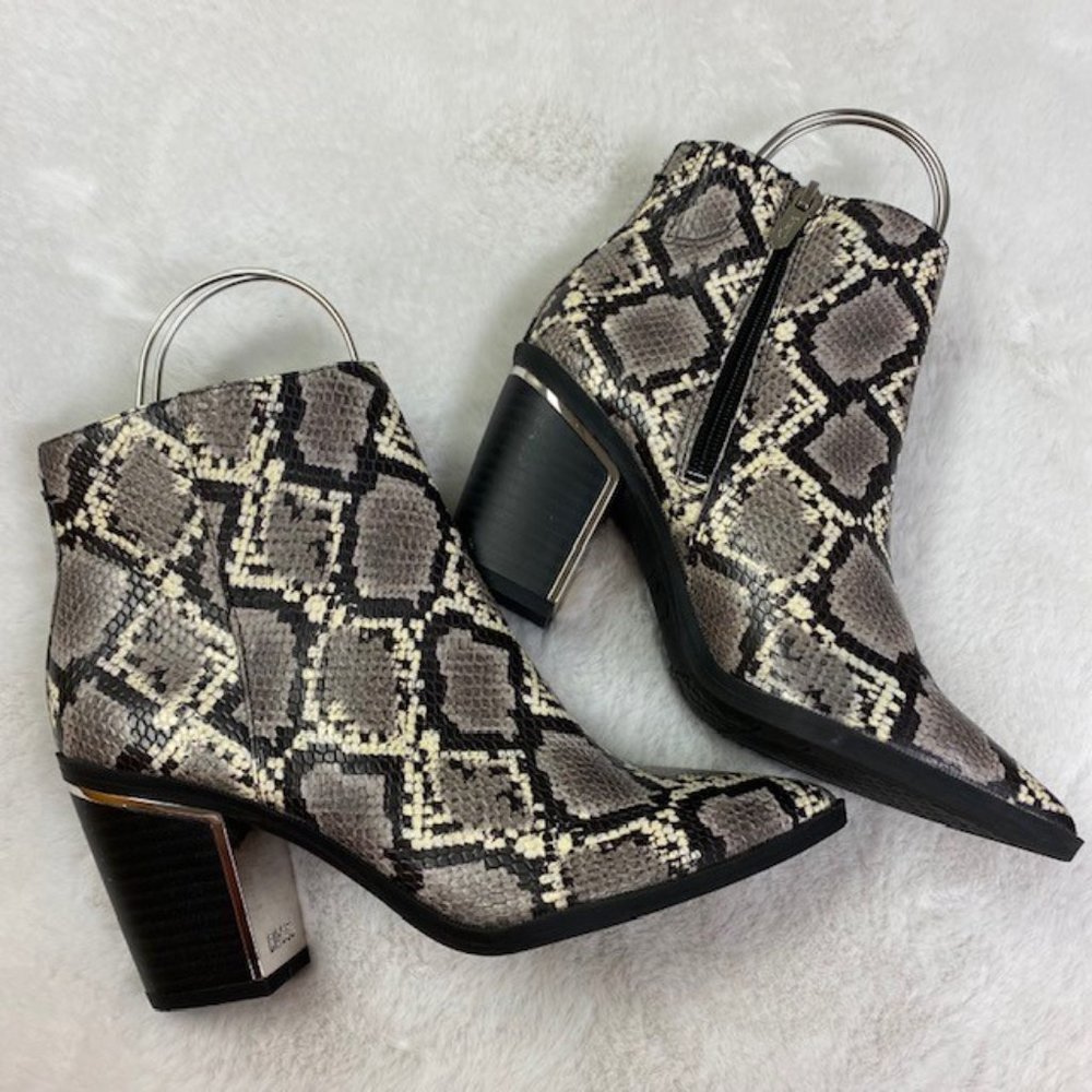 NEW Circus By‎ Sam Edelman Snakeskin Pointed Toe Block Heel Booties, size 5.5